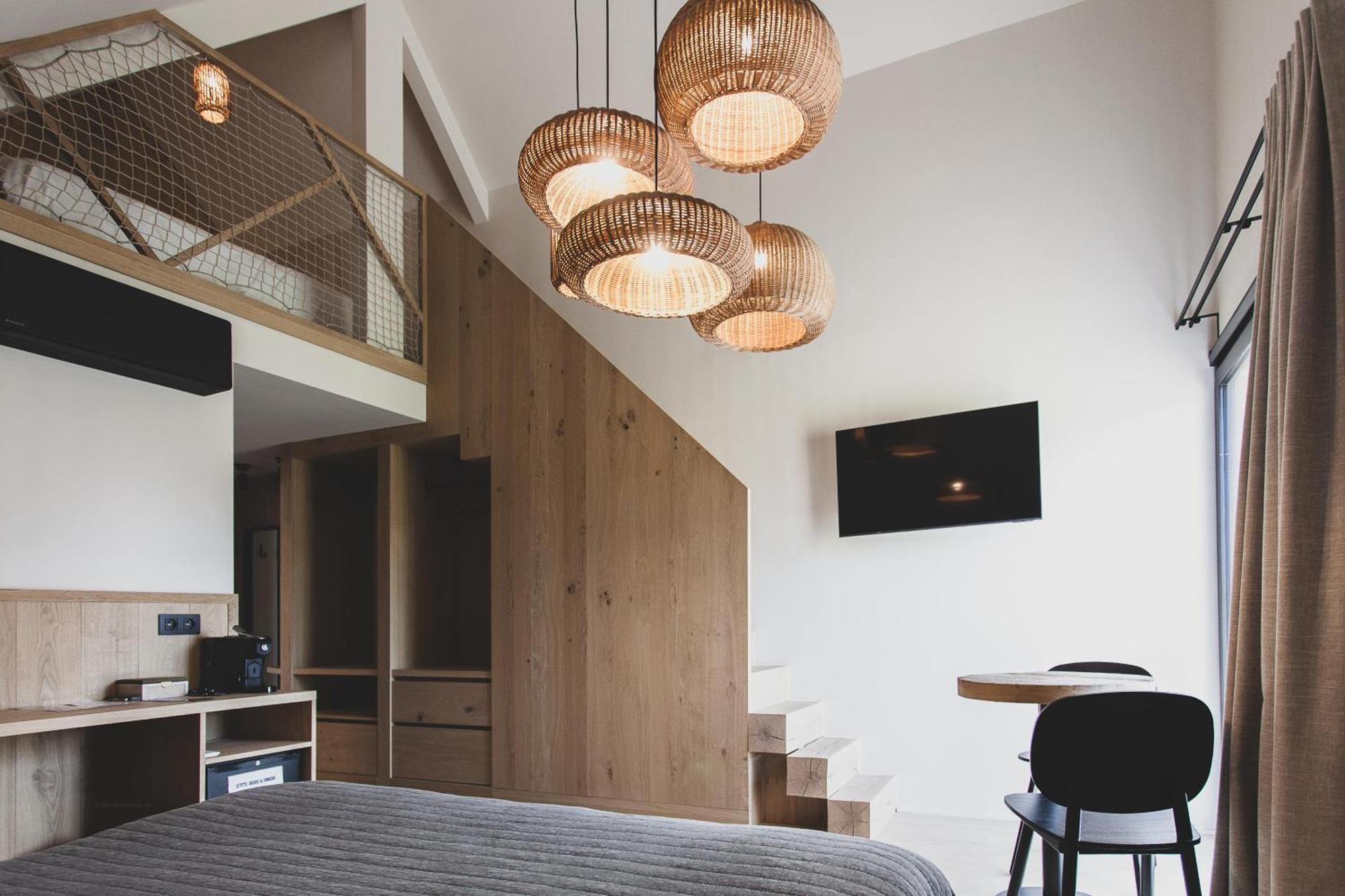 Wood Hotel ธูส์ ภายนอก รูปภาพ