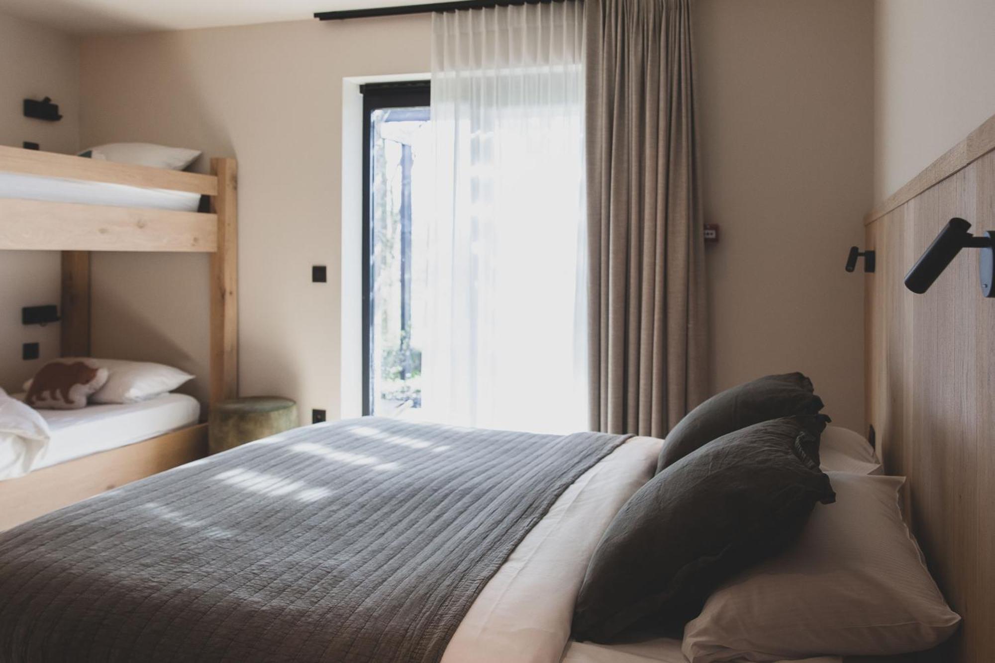 Wood Hotel ธูส์ ภายนอก รูปภาพ