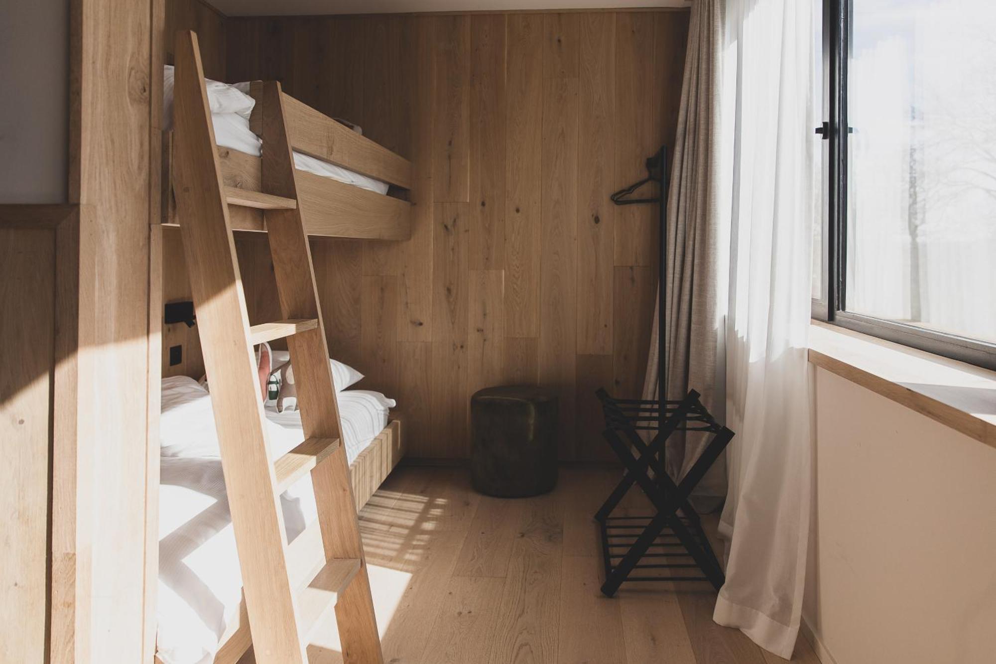 Wood Hotel ธูส์ ภายนอก รูปภาพ