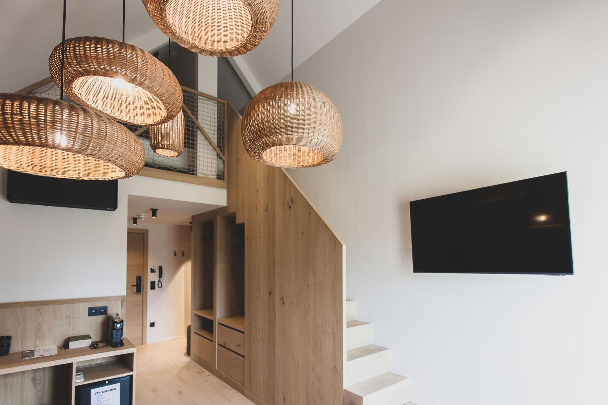 Wood Hotel ธูส์ ภายนอก รูปภาพ