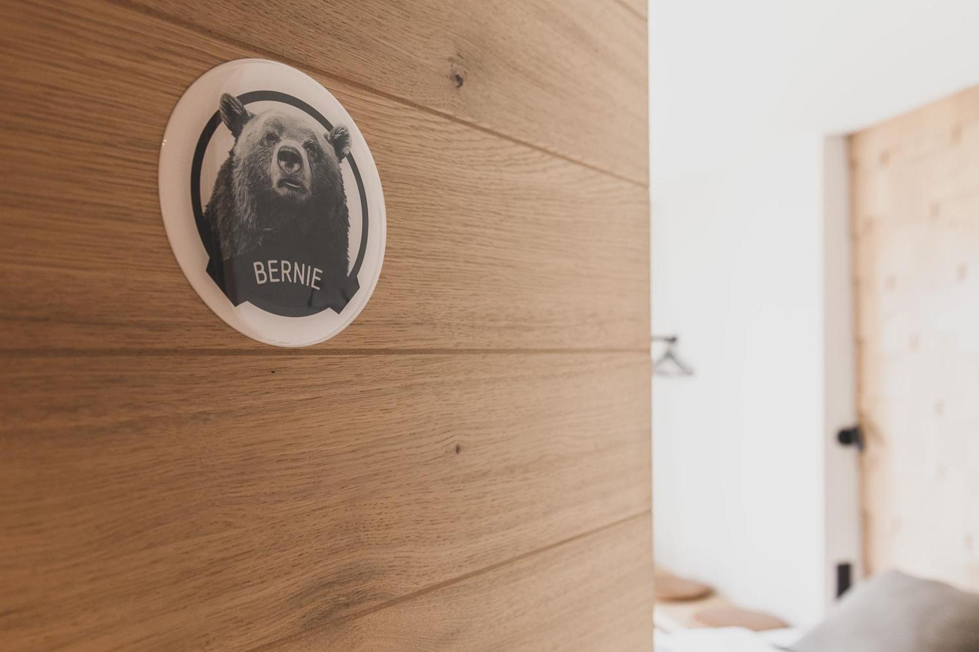 Wood Hotel ธูส์ ภายนอก รูปภาพ