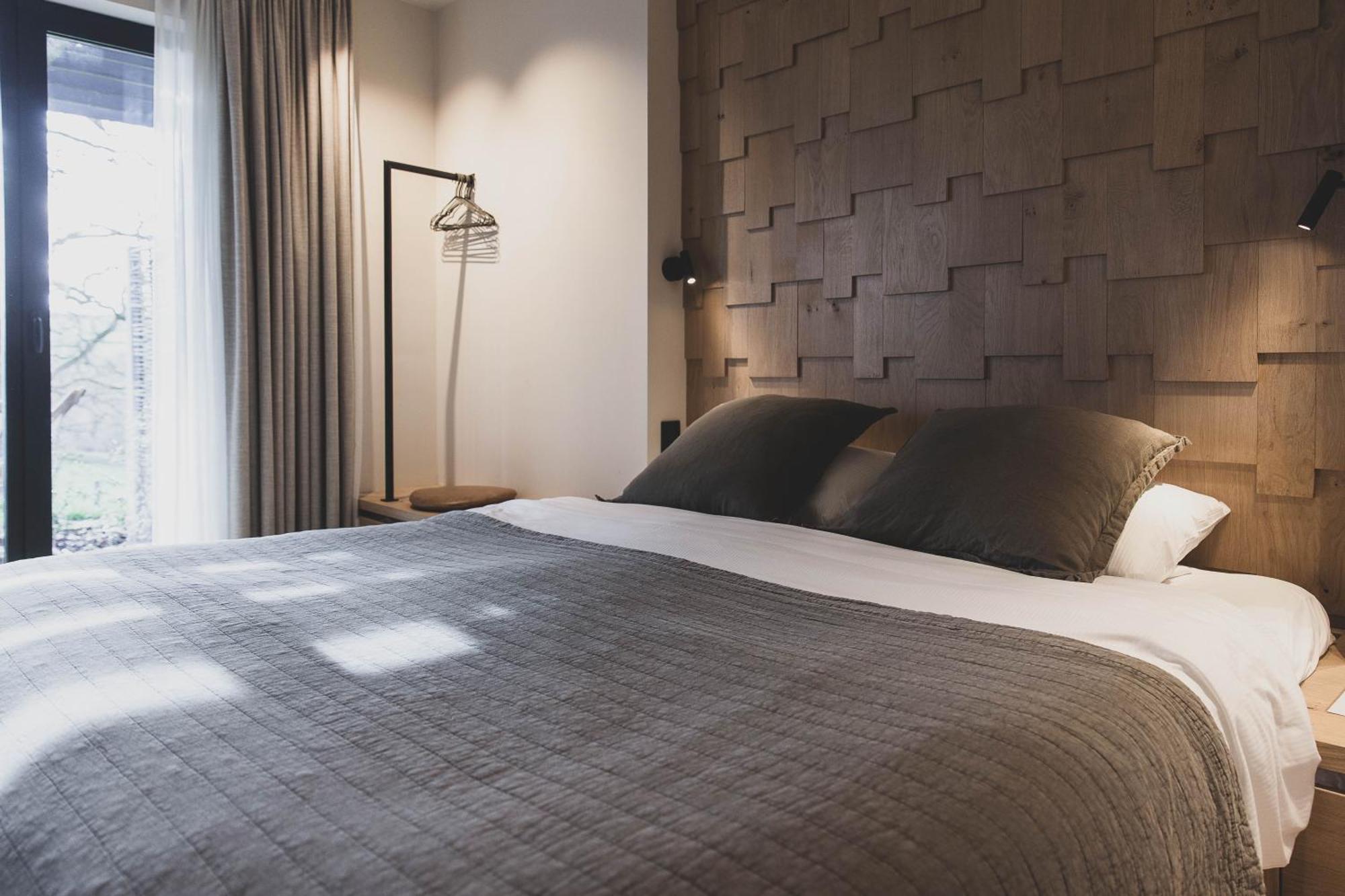 Wood Hotel ธูส์ ภายนอก รูปภาพ