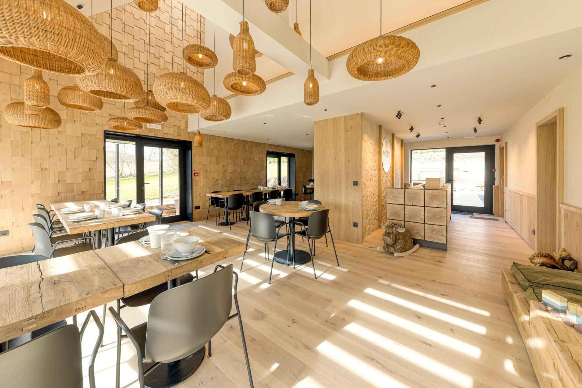 Wood Hotel ธูส์ ภายนอก รูปภาพ